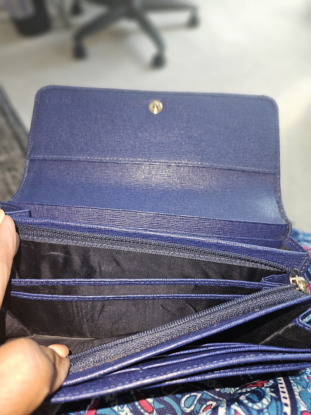 Furla Elena Navy Saffiano Leather Satchel with Wallet (Dem. 13wx9h) - Picture 12 of 15